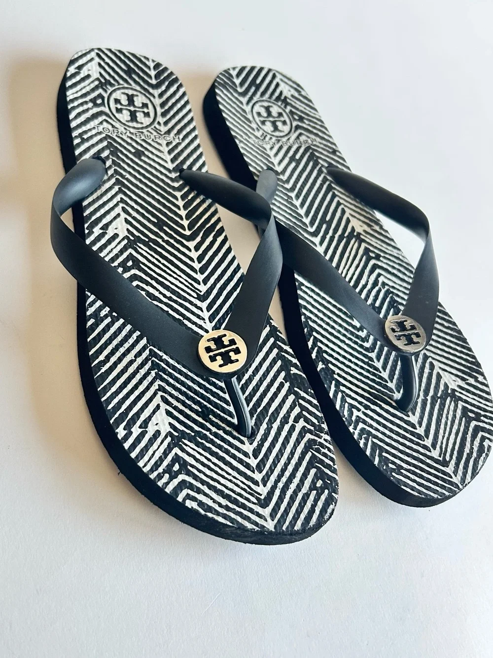 Tory Burch Black White Rubber Flip Flops Sandals size 9